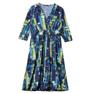 V-neck print dress
